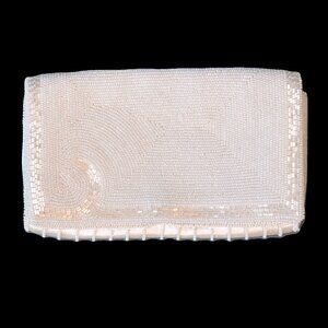 Bello Vintage Beaded Ivory Clutch Preowned